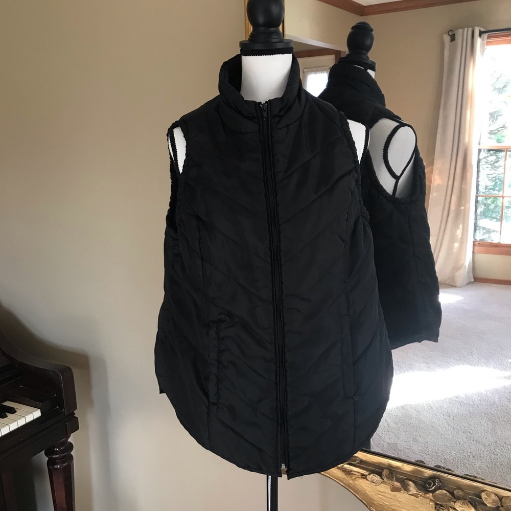 Motherhood Maternity Vest size large